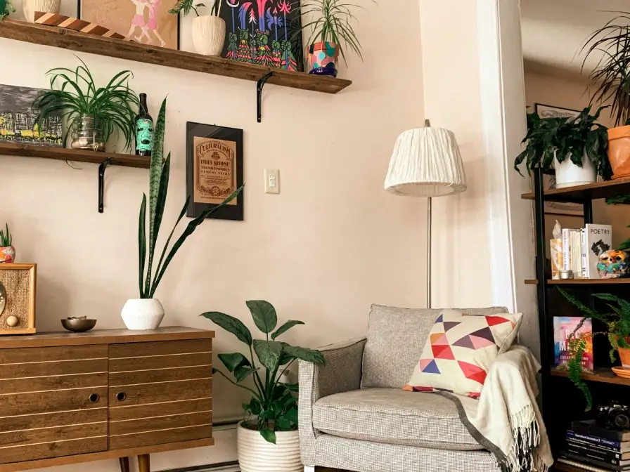 Foto einer Wohnung mit Pflanzen